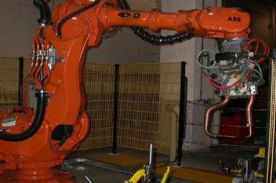 焊接机器人的编程须知及影响焊接的因素